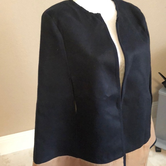 Shein Cape - Picture 4 of 7